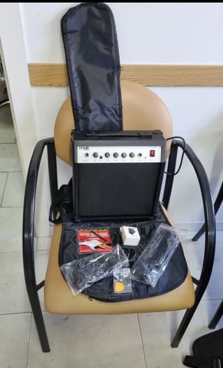 Guitarra réplica stratocaster