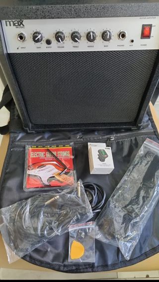 Guitarra réplica stratocaster