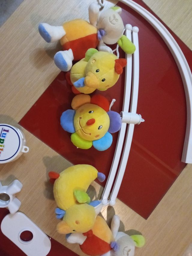 Móvil musical para la cuna