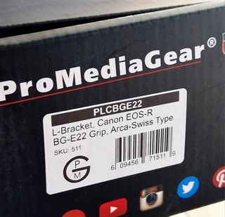 Soporte PromediaGear L-Bracket para Canon EOS R