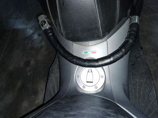 Antirrobo manillar moto