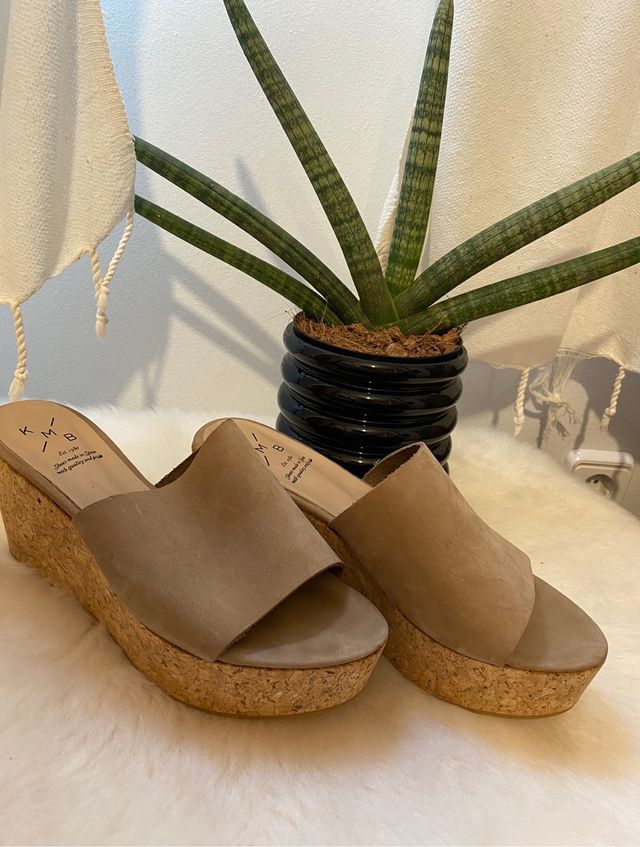 Kmb sandalias piel talla 37