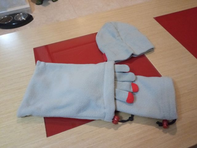 Gorro,guantes y braga de cuello