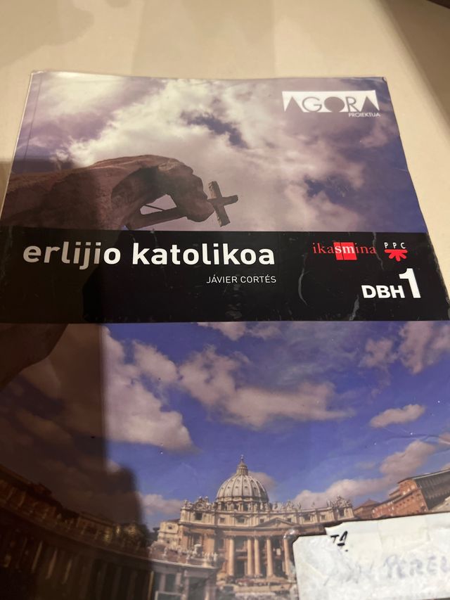 Libros de religión 1-2 eso 10 euros cada libro