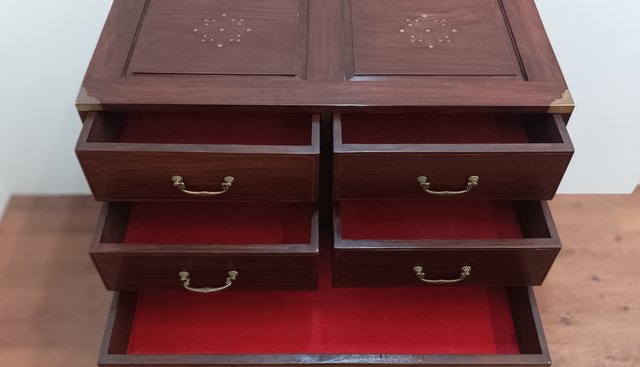 MUEBLE EXCLUSIVO O COMODA ANTIGUO GRAN CALIDAD