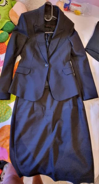 Traje de chaqueta y falda