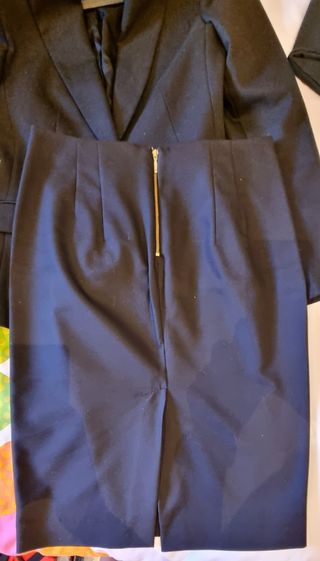 Traje de chaqueta y falda