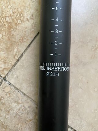 Tija de carbono neatt 31,6mm