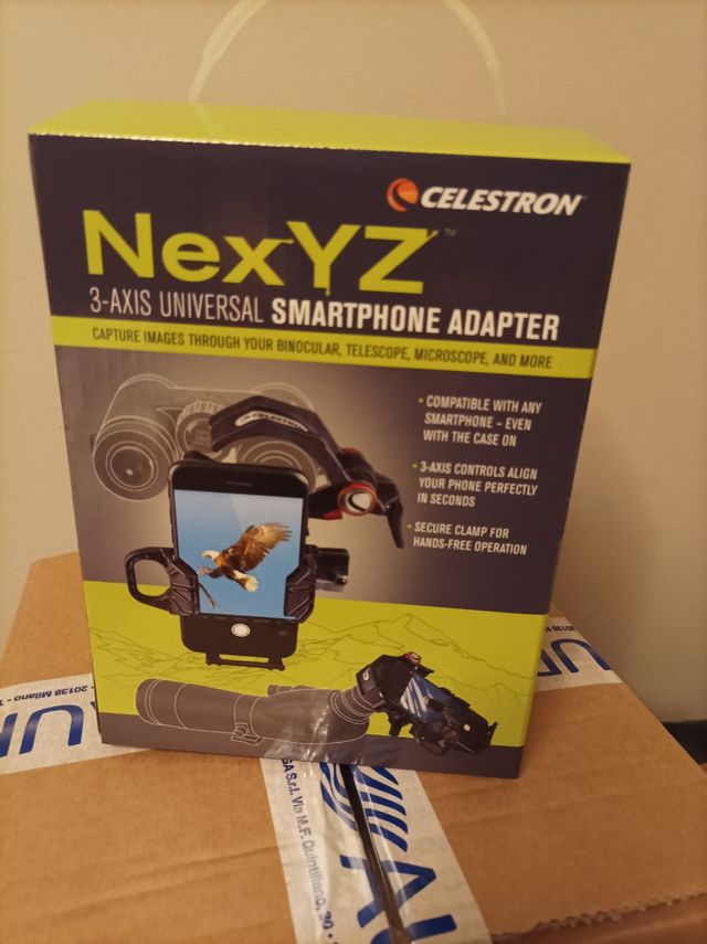 Adaptador móvil para telescopios, prismáticos, ...