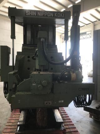 centro de mecanizado de  5 ejes