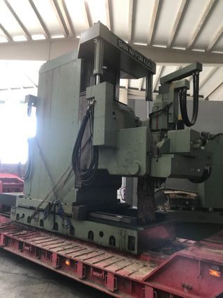 centro de mecanizado de  5 ejes