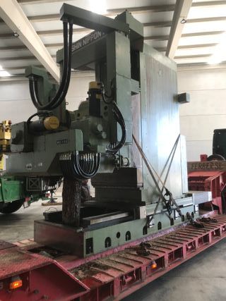 centro de mecanizado de  5 ejes