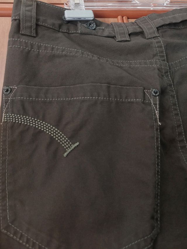 pantaloni  uomo con chiusura a, bottoni