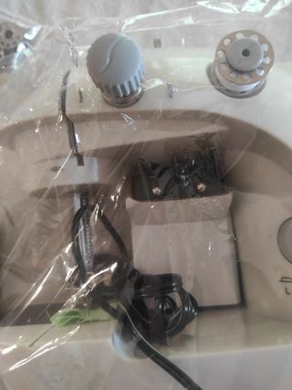 Mini máquina coser