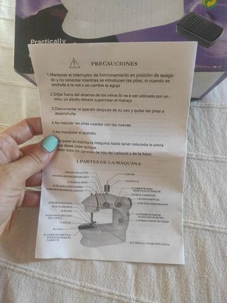 Mini máquina coser