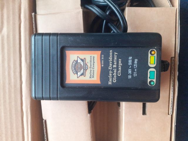 cargador universal Harley Davidson