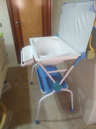 Cambiador bañera y mueble para bebés