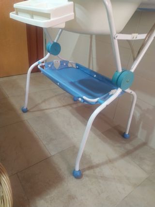 Cambiador bañera y mueble para bebés