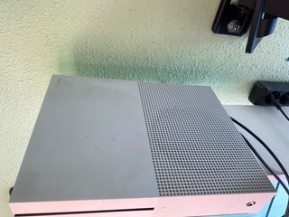 Xbox one s 1 TB + mando blanco