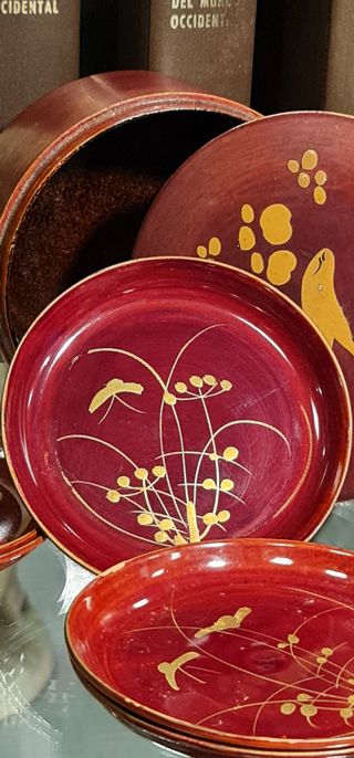 Juego de posavasos con caja en laca china