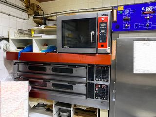 Se traspasa Cafetería, Panadería, Granollers