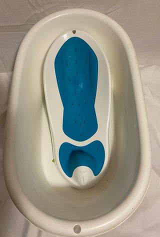 Juguetes y bañera