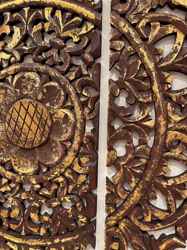 ESPECTACULAR TALLA TRÍPTICO