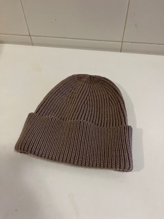 Gorro de lana marron