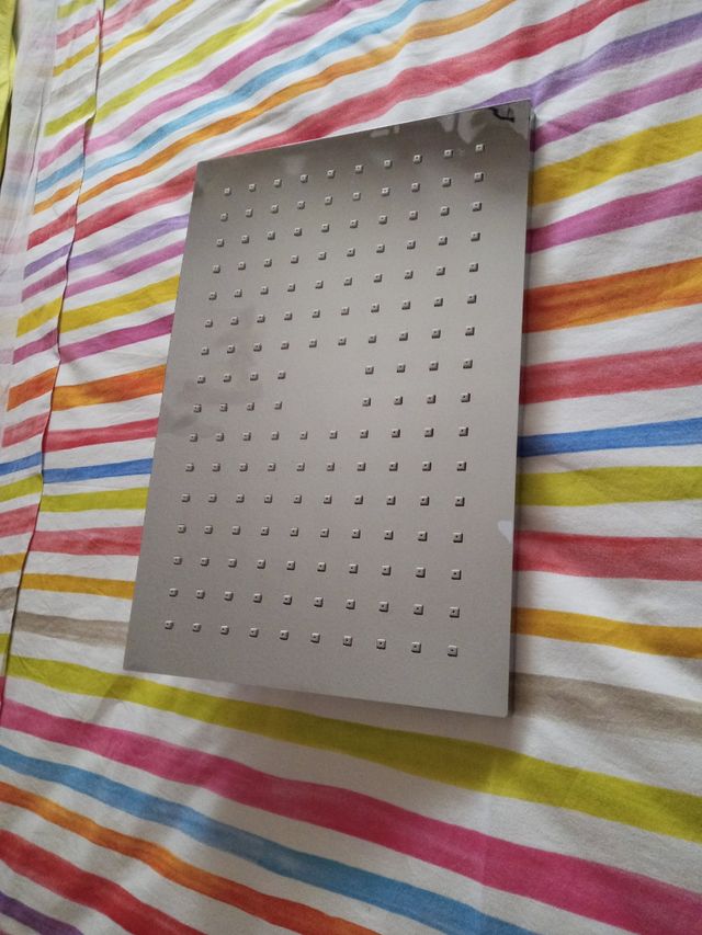 Alcachofa de ducha efecto lluvia