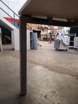Mesa operativa multipuesto MOBEL LINEA. Ref MB13