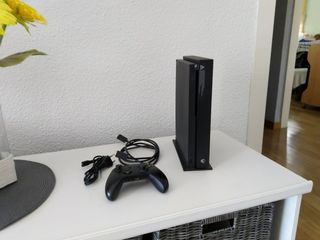 XBOX ONE X
