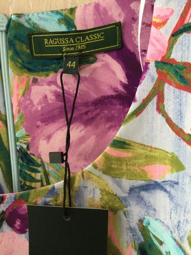 PRECIOSO VESTIDO NUEVO.