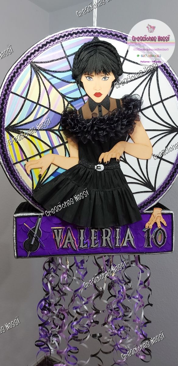 PIÑATA MIÉRCOLES ADDAMS (Merlina, Wednesday)