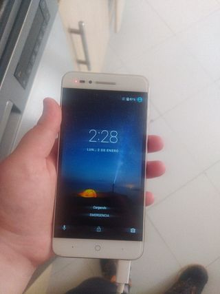 móvil ZTE blade a610