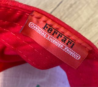 Gorra FERRARI oficial bordada