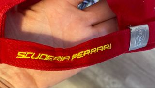 Gorra FERRARI oficial bordada