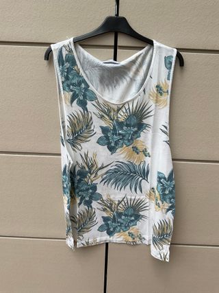 Camiseta tirantes sin mangas Bershka Talla XL