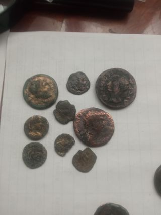 vendo todo está colección de monedas y botones y m