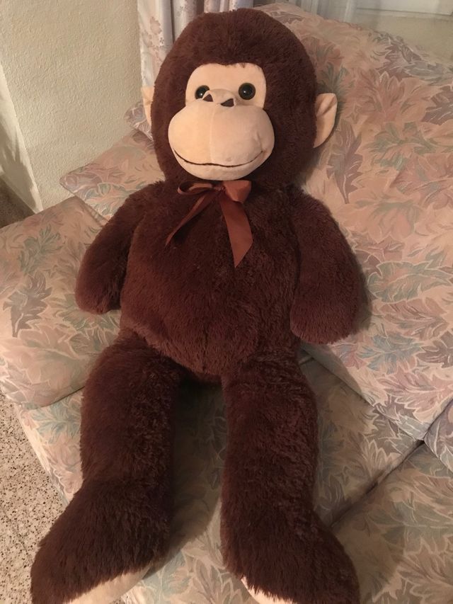 Gorila de peluche