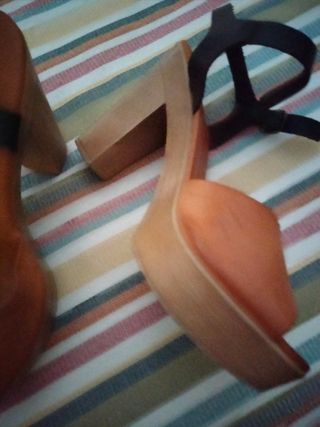 sandalias piel