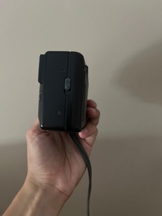 Ricoh. Camara de fotos vintage. Negra