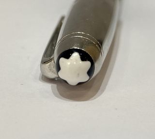 Bolígrafo Montblanc 8579 Solitaire Doue