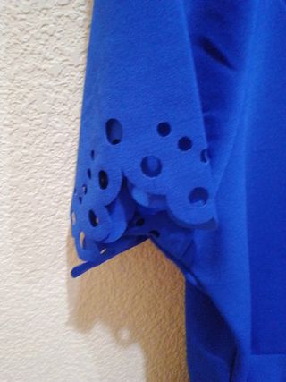 Blusa de mujer de vestir azul eléctrico