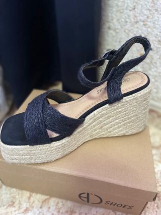 Sandalias cuñas negras