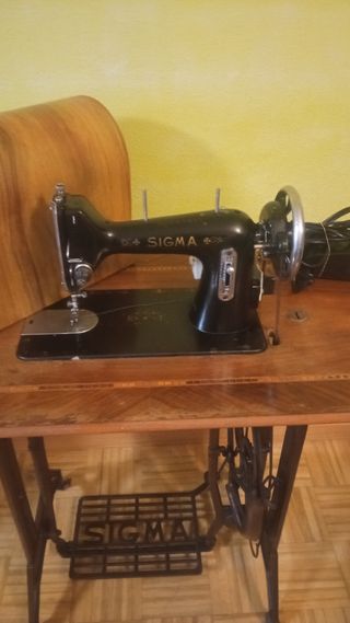 Maquina de coser antigua sigma