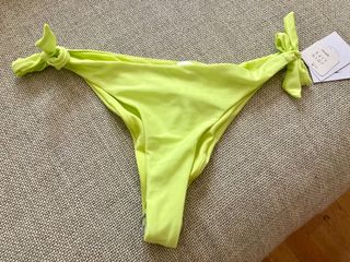 Braguita brasileña bikini marca Lefties L