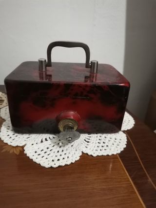 Caja antigua de caudales