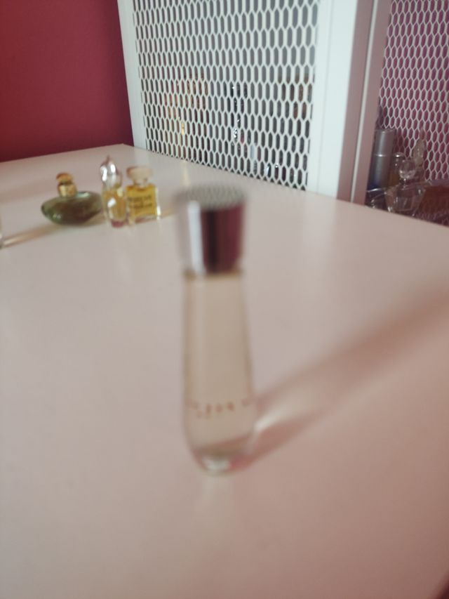 miniatura de perfume de Rochas / Lumiere