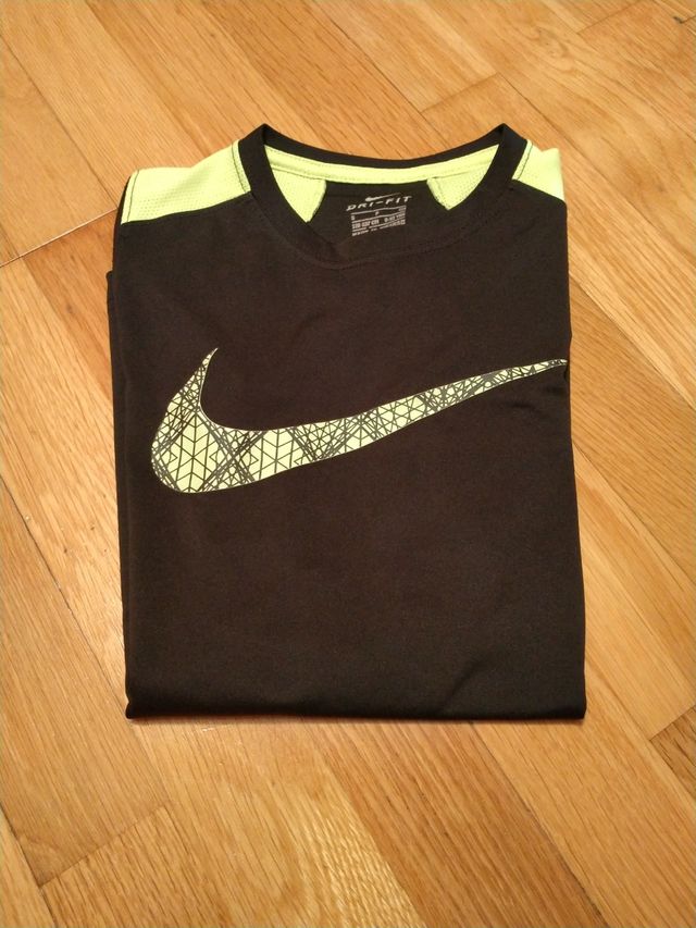 Camiseta deporte Nike niño 8/10 años