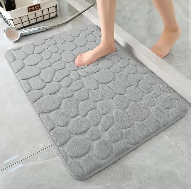 ALFOMBRA PARA BAÑO O HABITACION. 